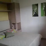 בית הארחה La Maison Rouge