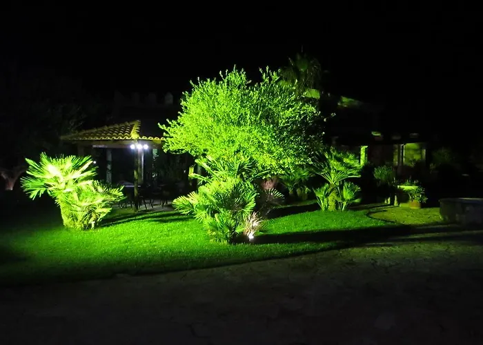 بيت ضيافة La Maison Rouge 3*